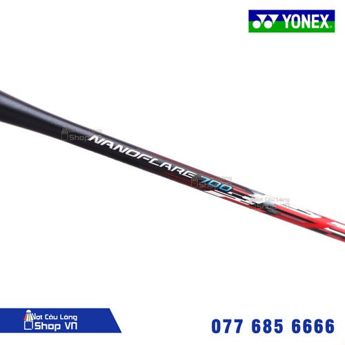 Thân của vợt cầu lông Yonex NanoFlare 700 màu đỏ dành cho nam