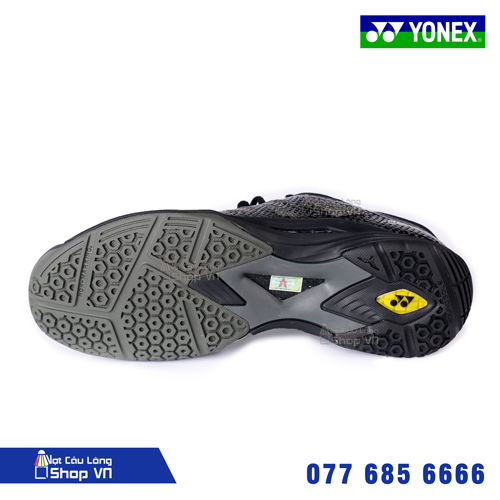 Mặt đế của giày cầu lông Yonex Aerus 3 đen siêu bền