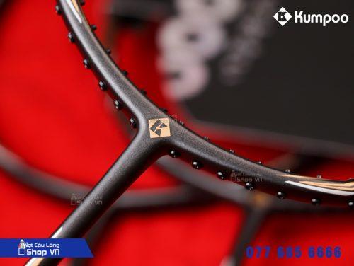 Khớp chữ T của vợt Kumpoo K520 đen ổn định