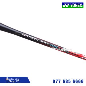 Thân của vợt cầu lông Yonex NanoFlare 700 màu đỏ dành cho nam