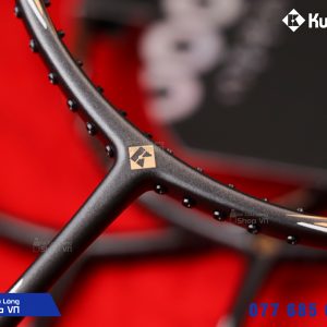 Khớp chữ T của vợt Kumpoo K520 đen ổn định
